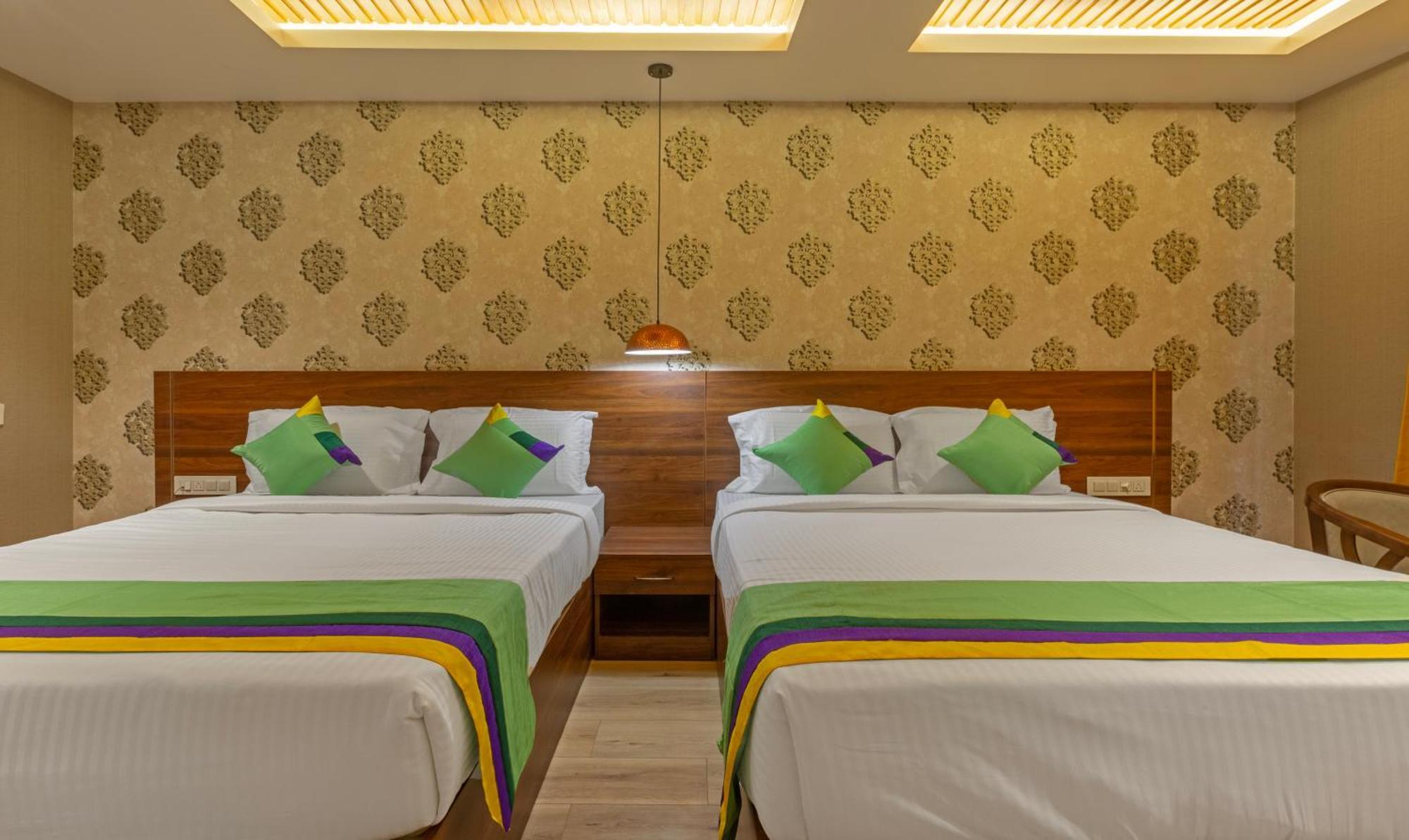 Treebo Windsor Heights Hotel Udagamandalam Exterior photo