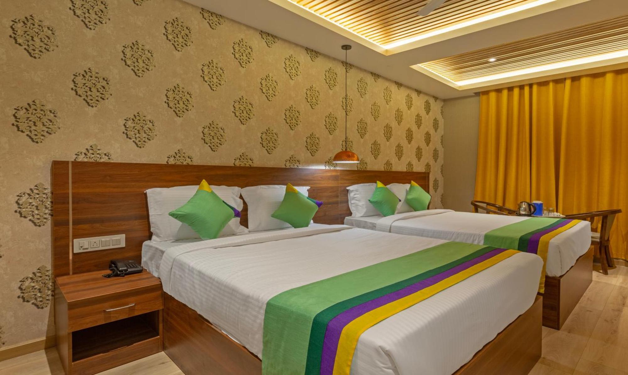 Treebo Windsor Heights Hotel Udagamandalam Exterior photo