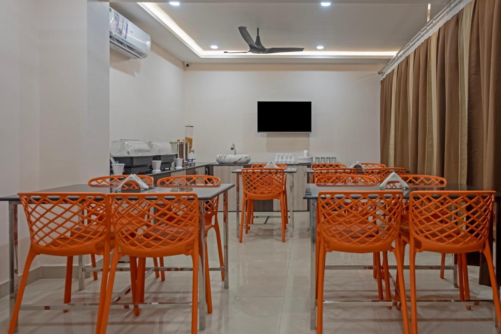 Treebo Windsor Heights Hotel Udagamandalam Exterior photo