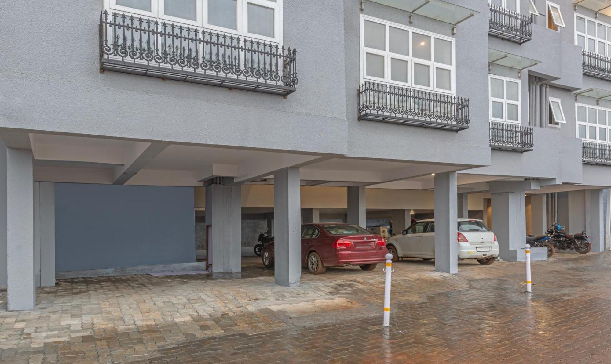 Treebo Windsor Heights Hotel Udagamandalam Exterior photo
